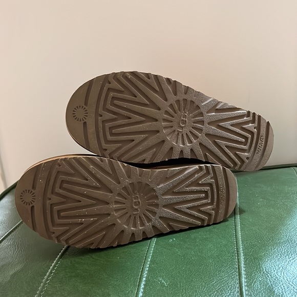 Women’s Bailey Bow II Boots - Picture 10 of 10